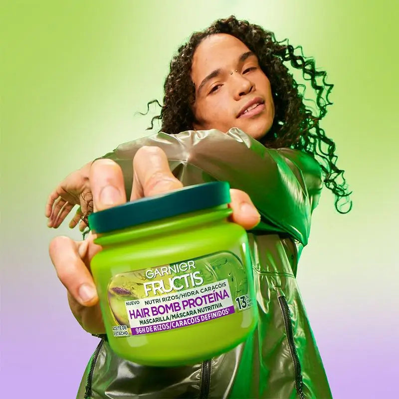Garnier Fructis Nutri Rizos Hair Bomb -proteiinipitoinen ravitseva hiusnaamio, jossa on pistaasiöljyä, 320 ml.