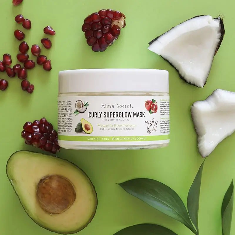Alma Secret Curly Superglow -naamio (kiharat tai aaltoilevat hiukset)