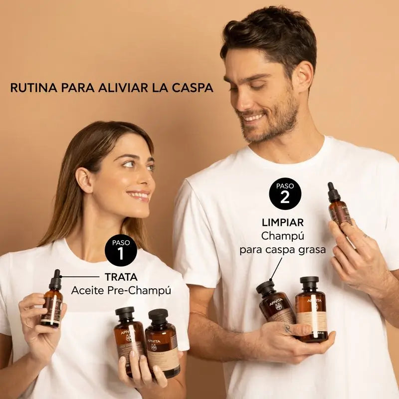 APIVITA Rasvaisen päänahan hilseä vastaan tarkoitettu shampoo, jossa on valkopaju ja propolis, 250 ml