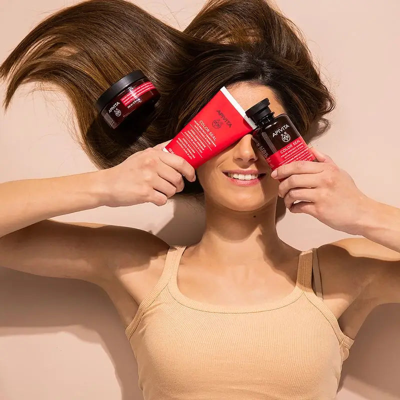Apivita värin kiinnittävä shampoo, jossa on quinoa ja hunajaa, 250 ml