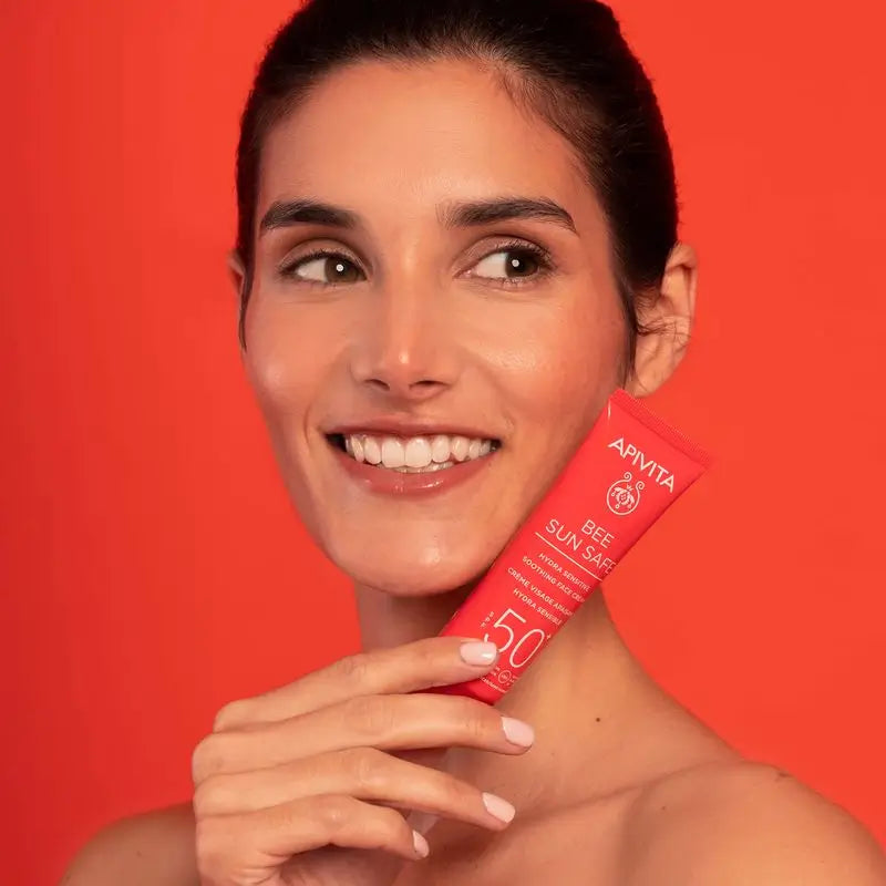 APIVITA Hydra Sensitive Rauhoittava voide SPF 50 50 ml