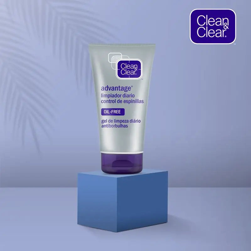 Clean&Clear Advantage -päivittäinen puhdistusgeeli 150 ml