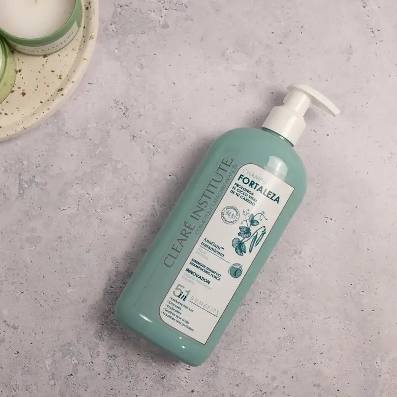 Clearé Institute hiustenlähtöä ehkäisevä shampoo Fortaleza 400 ml. 