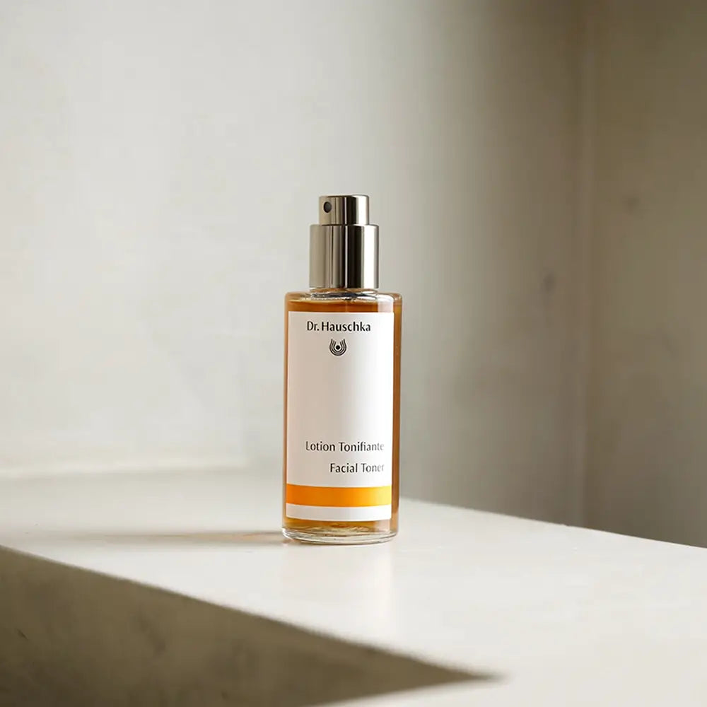 Dr. Hauschka kasvojen tonikki 100 ml. 