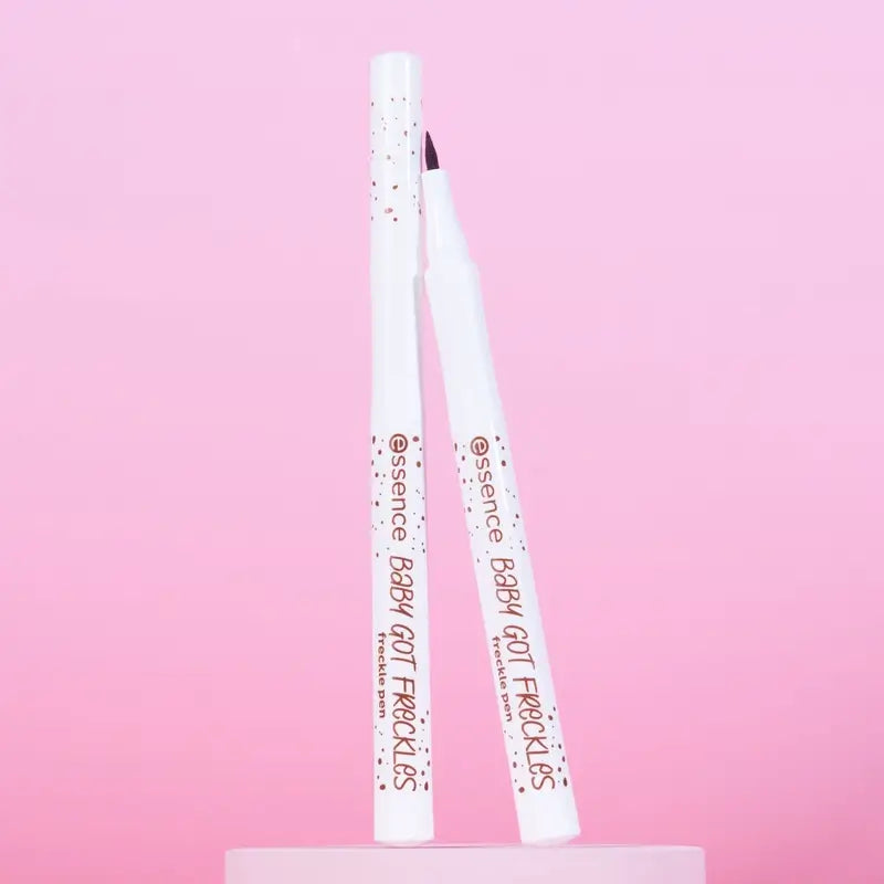 Essence Baby Got Freckles -pisamakynä 10, 1 ml