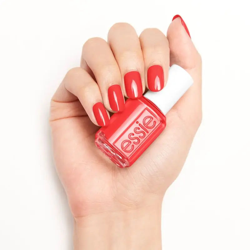 Essie Classic -kynsilakka, sävy 858 Handmade With Love, 13,5 ml