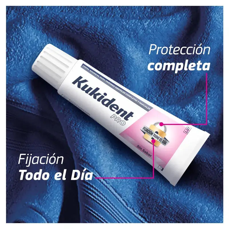 Kukident Duplo Pro Complete -kiinnitysvoide hammasproteeseille, neutraali 2 x 70 g