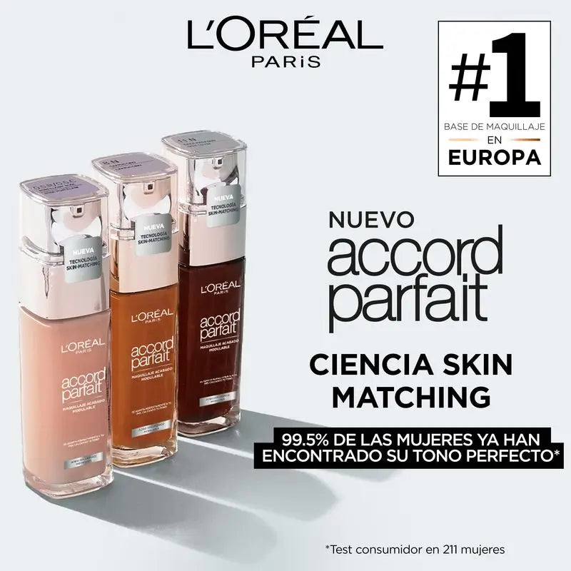 L'Oréal Paris Accord Parfait -meikkivoide, jossa on hyaluronihappoa 6,5.D/W