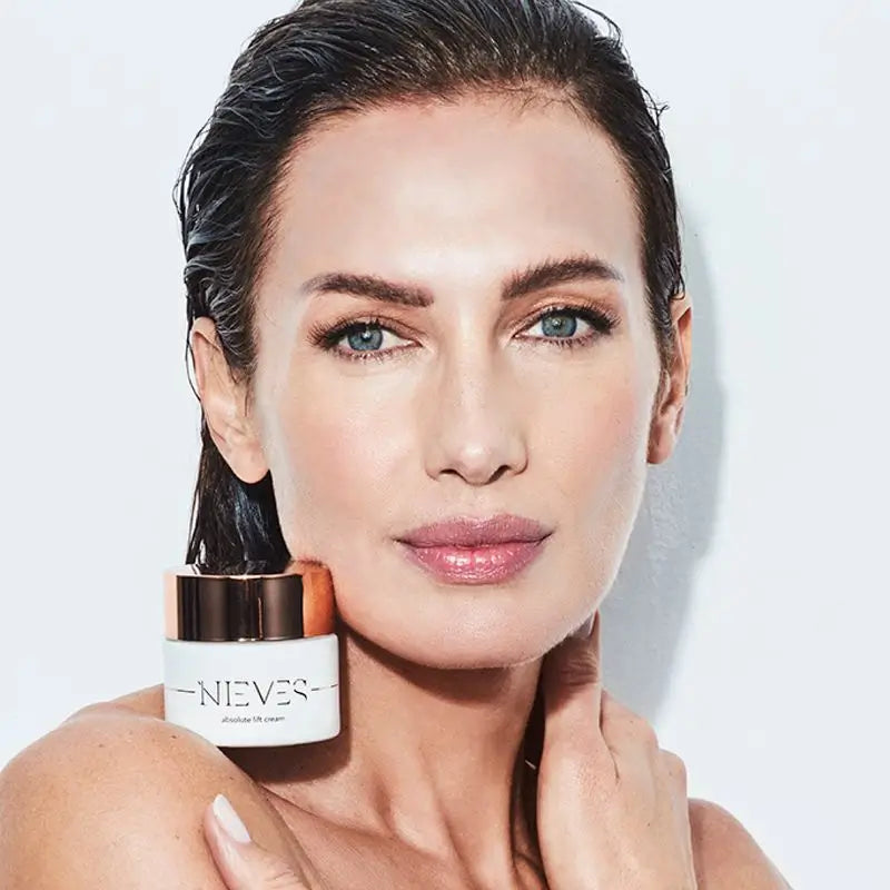 Nieves By Nieves Álvarez Absolute Lift Cream -kasvovoide, 50 ml