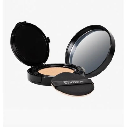 Suntique I'M Velvet Skin Fit Cushion -puuteri, jossa on aurinkosuoja, 12 g