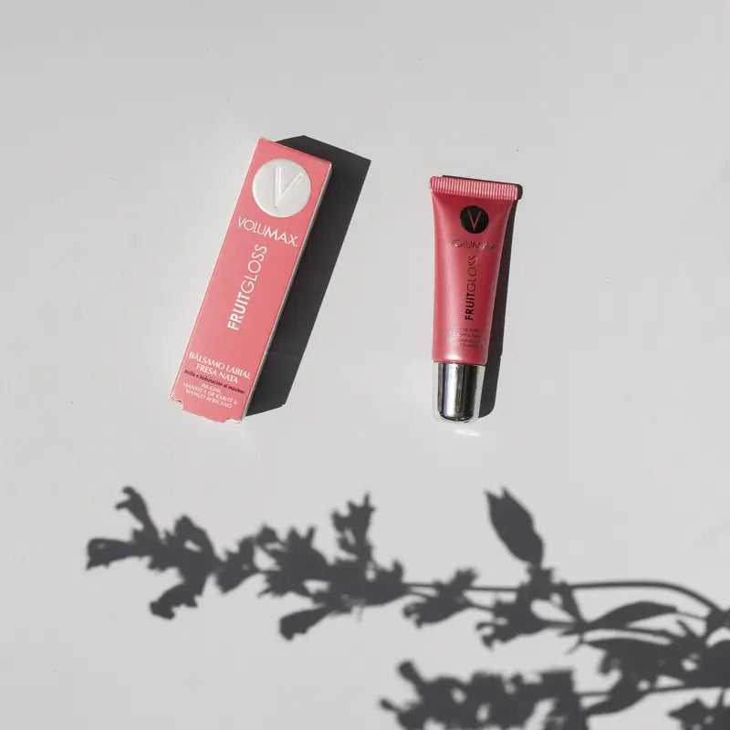 Volumax Fruitgloss Mansikka-kerma Huulivoide 7,5 ml.
